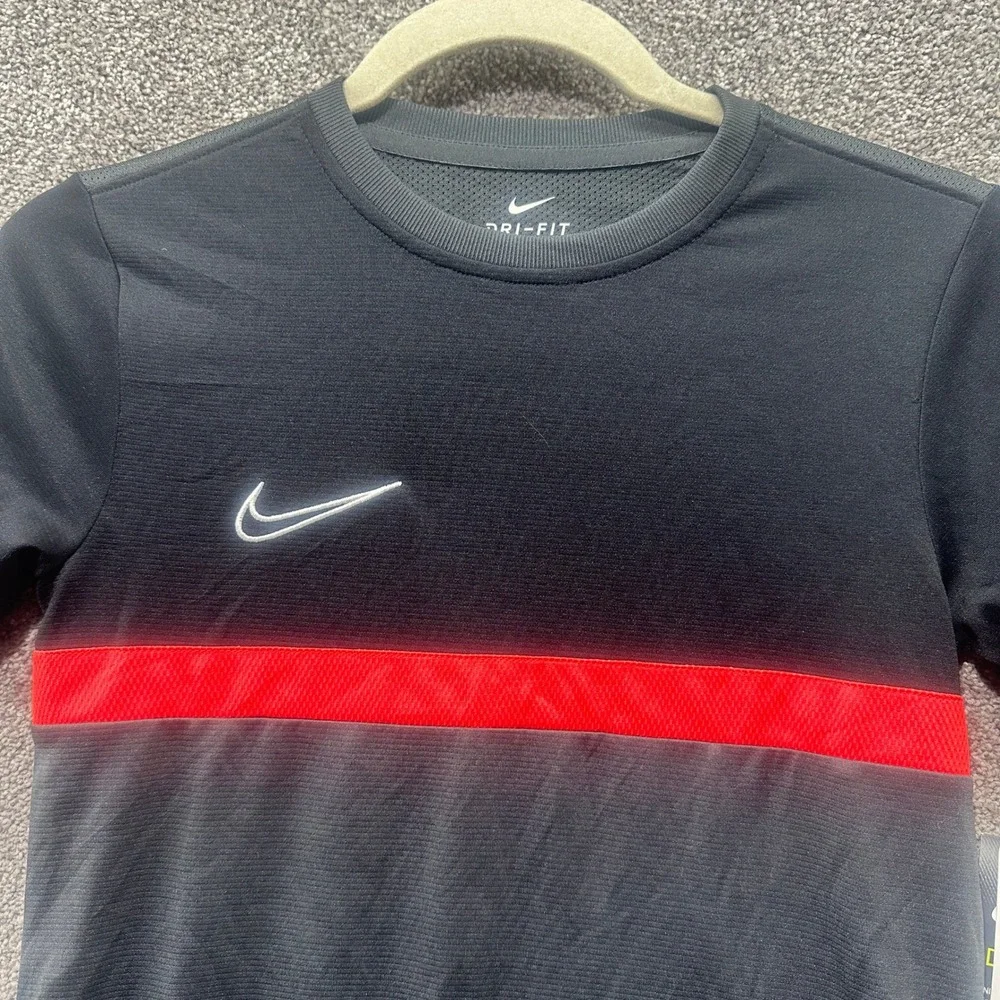 Nike kids dri